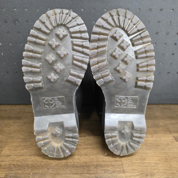 Doc Dr Martens DEVON HEART Leather Platform Buckle Boots Women's Size 6 US - Picture 5 of 12